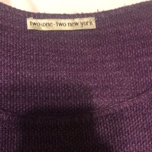 Two-One-Two New York purple short sleeve sweater. Butterfly sleeve. large.